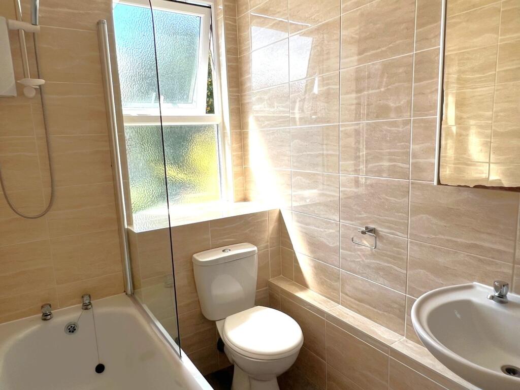 6 bedroom house for rent