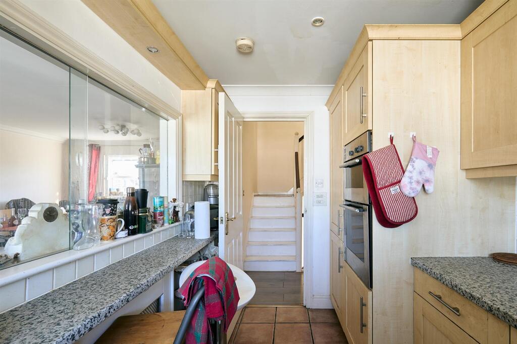 House in London - View 4