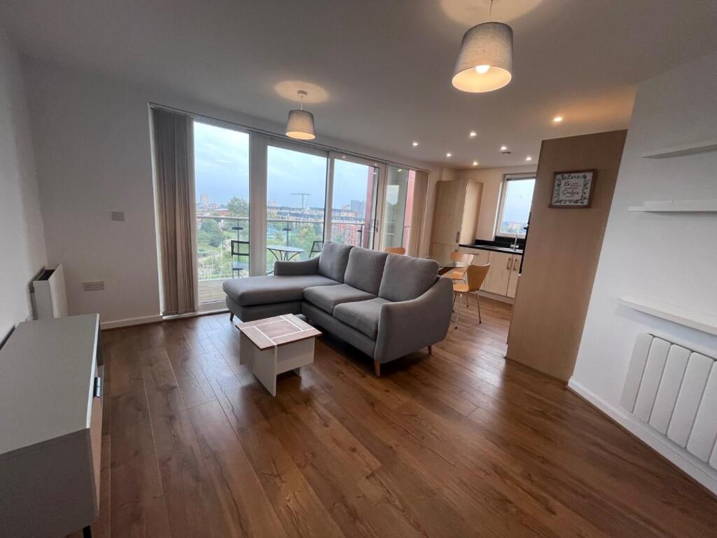 Apartment in Birmingham, Calthorpe Fields - More