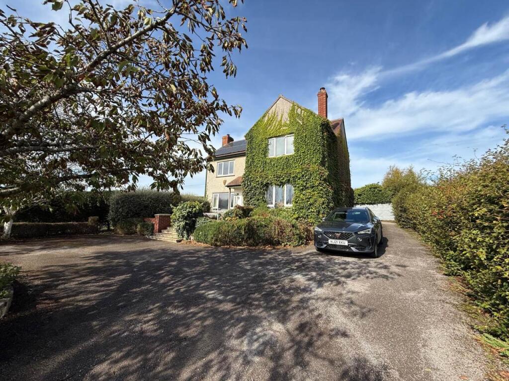 Birchill Lane, Feltham, Frome