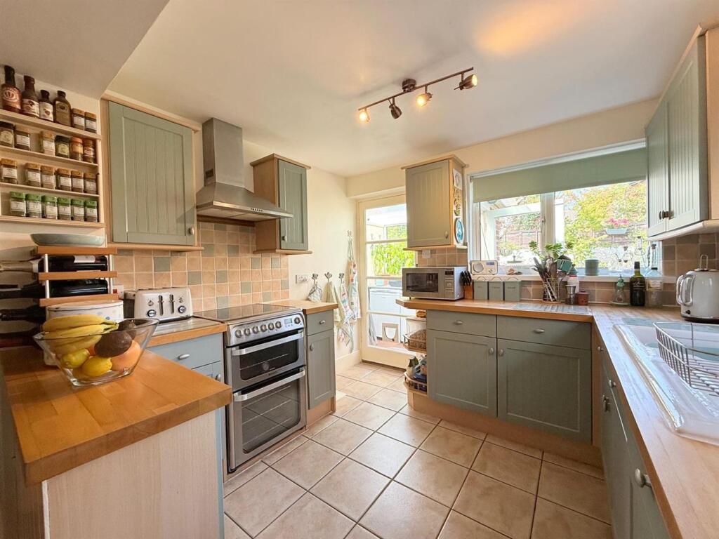 3-bed semi-detached on New Borough Road, Wimborne, £450,000