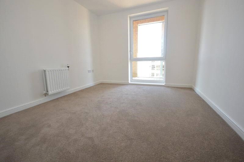 Apartment in Chelmsford - View 4