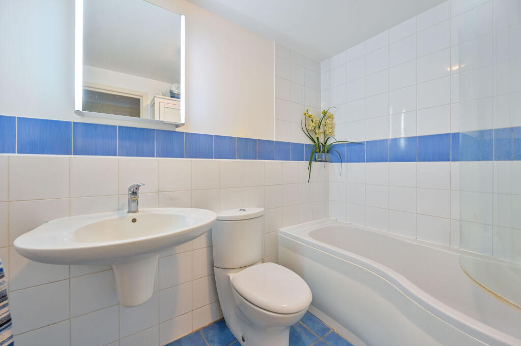Apartment in London - View 4