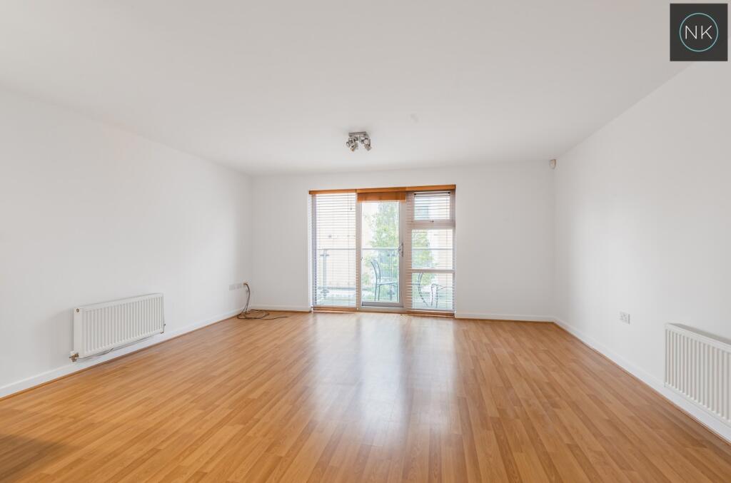 Kingswood Heights, Queen Mary Avenue, South Woodford, London, E18 2FP photo 2