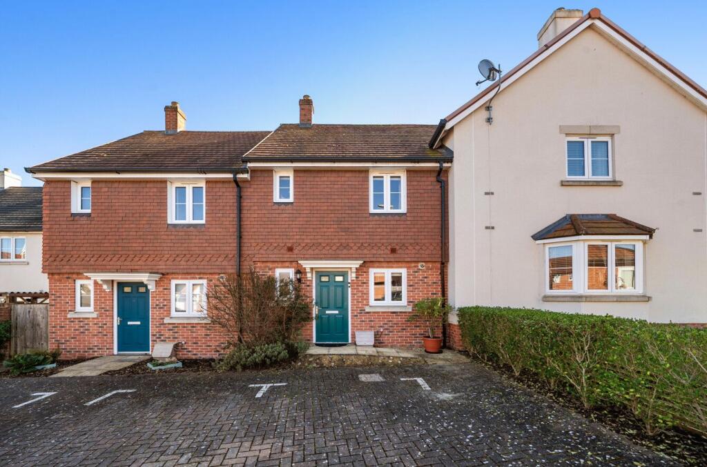 2-bed terraced on Telegraph Road, Andover, SP11 6UF, £240,000