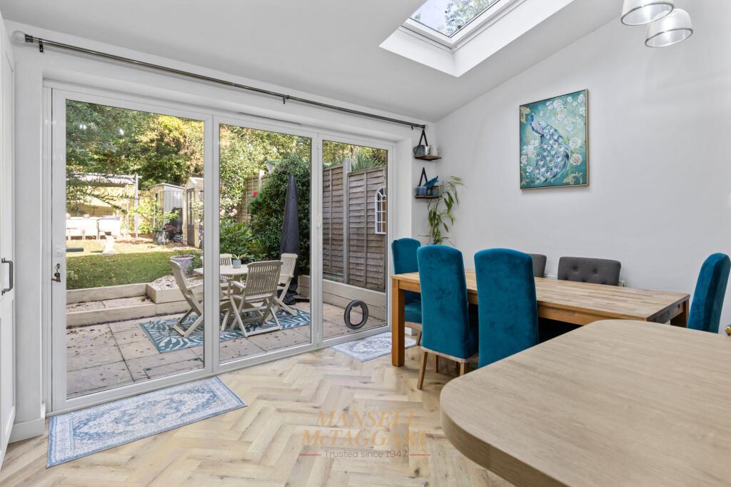 House in Crawley, Furnace Green - More