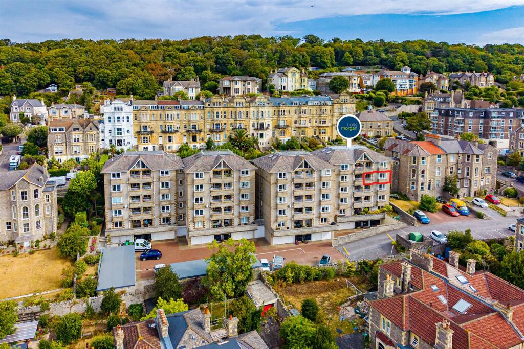 Apartment in Weston-super-Mare, North Somerset - View 3