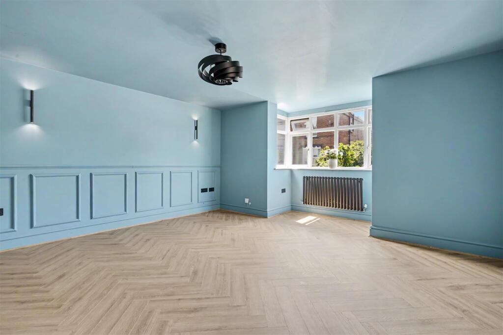 William Street, Long Eaton - More