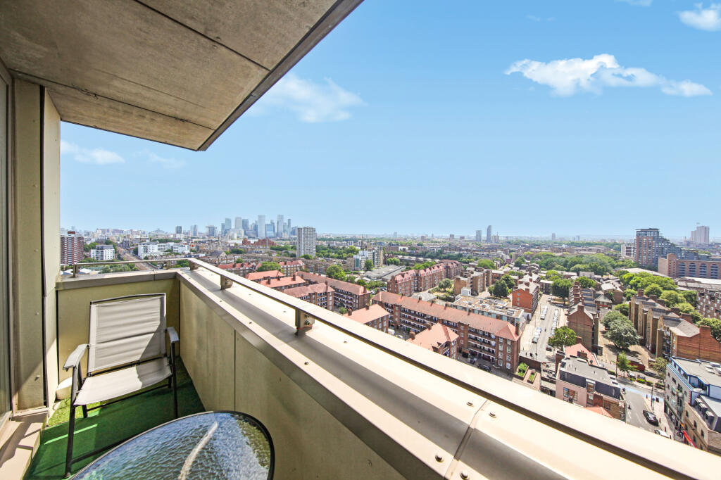 Apartment in London, St. George in the East, Wapping - View 3