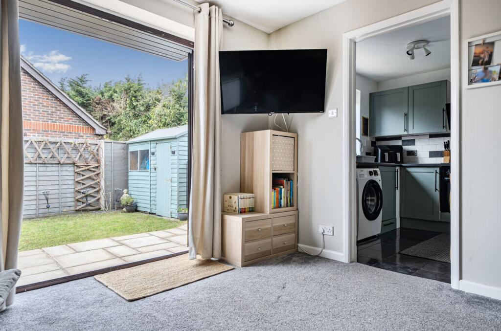 Apartment in Chichester, Selsey - More