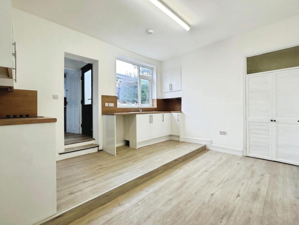 House in Sheffield - View 4
