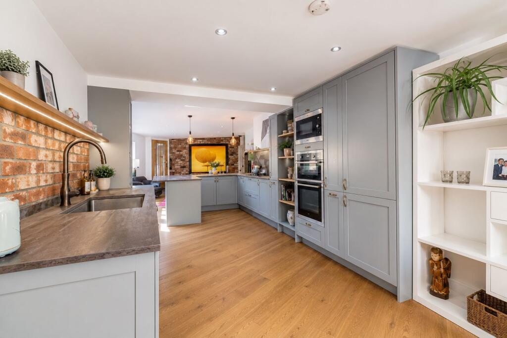 House in York - View 5