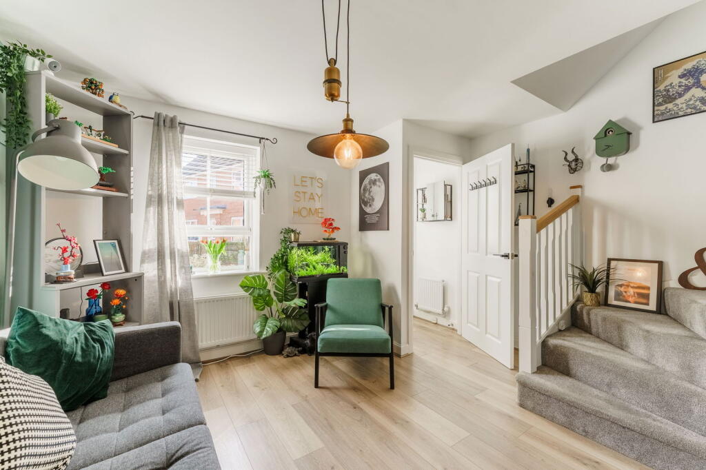 Orchard Drive, Barlby, YO8 5NG photo 4