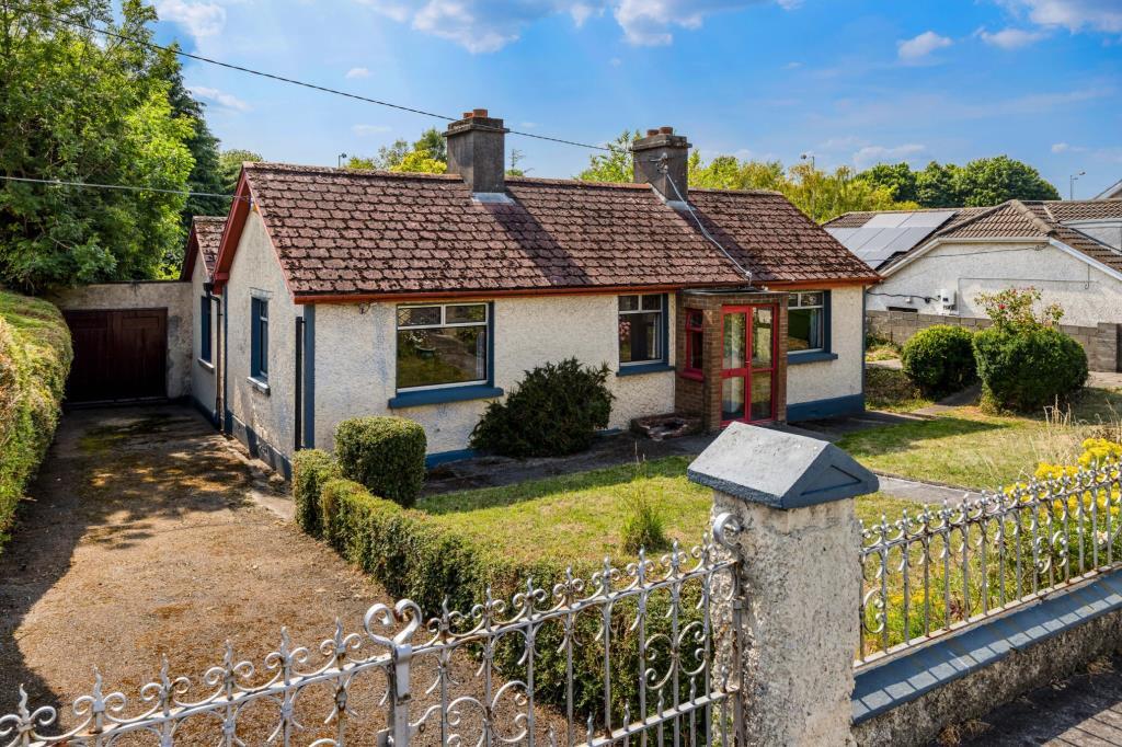 Main image of property: 105 North Road, Finglas, Dublin 11, D11 VP9R