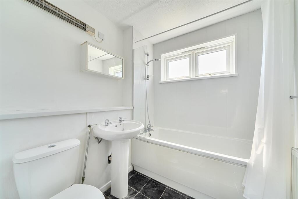 House in Midsomer Norton, Belle Vue, Providence Place - More