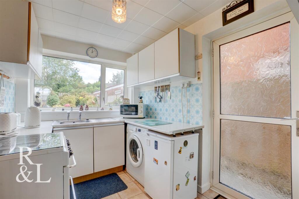 House in Tamworth, Glascote - More