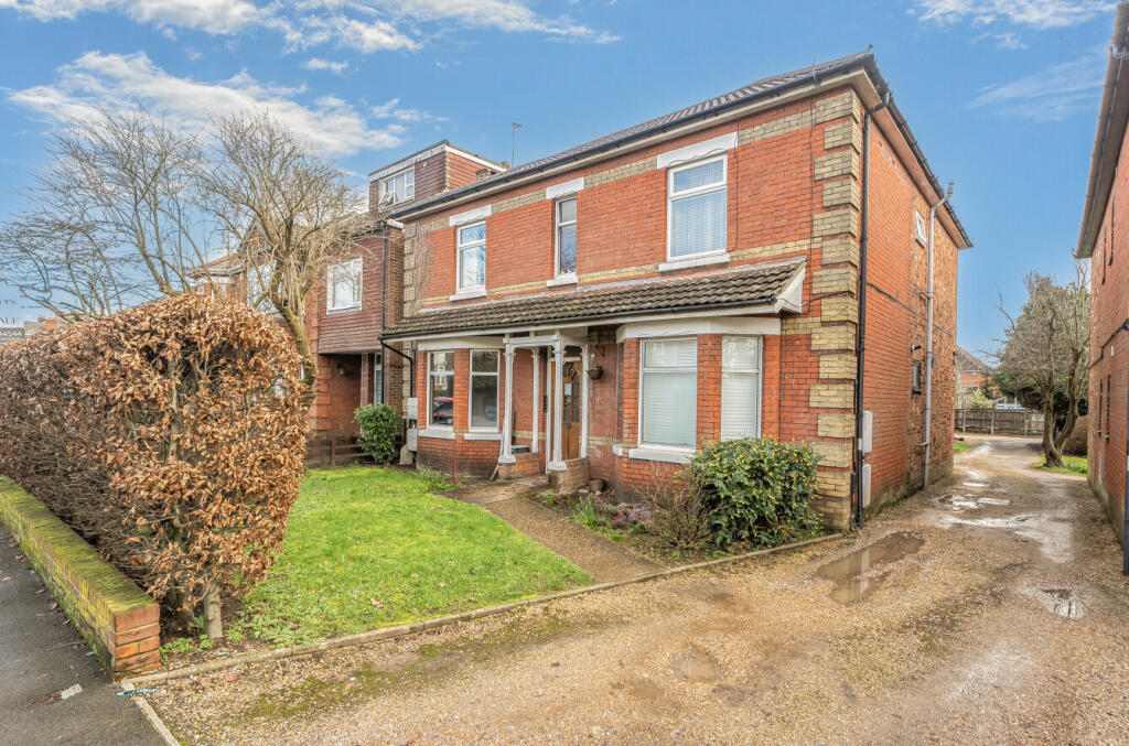 Main image of property: Winchester Road, Shirley, Southampton, Hampshire, SO16