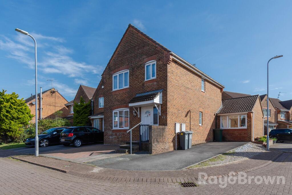 Main image of property: Clos Nanteos, Pontprennau, Cardiff