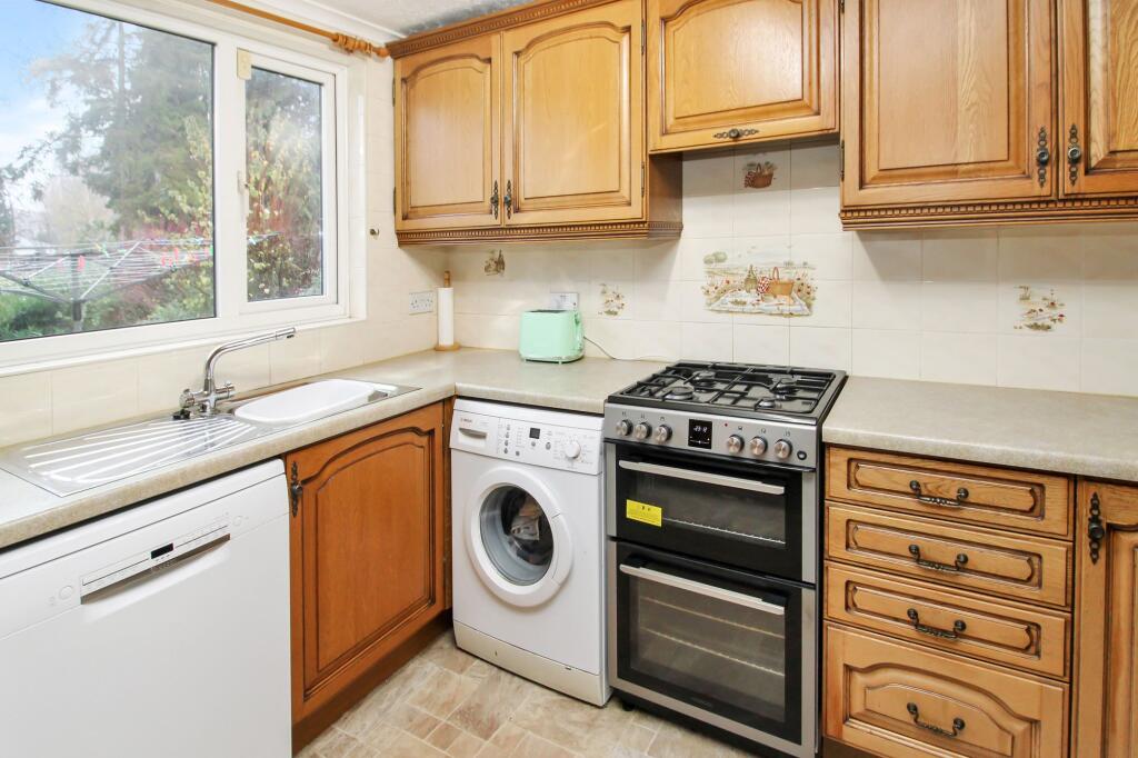 Stagsden Road, Bromham, MK43 photo 4