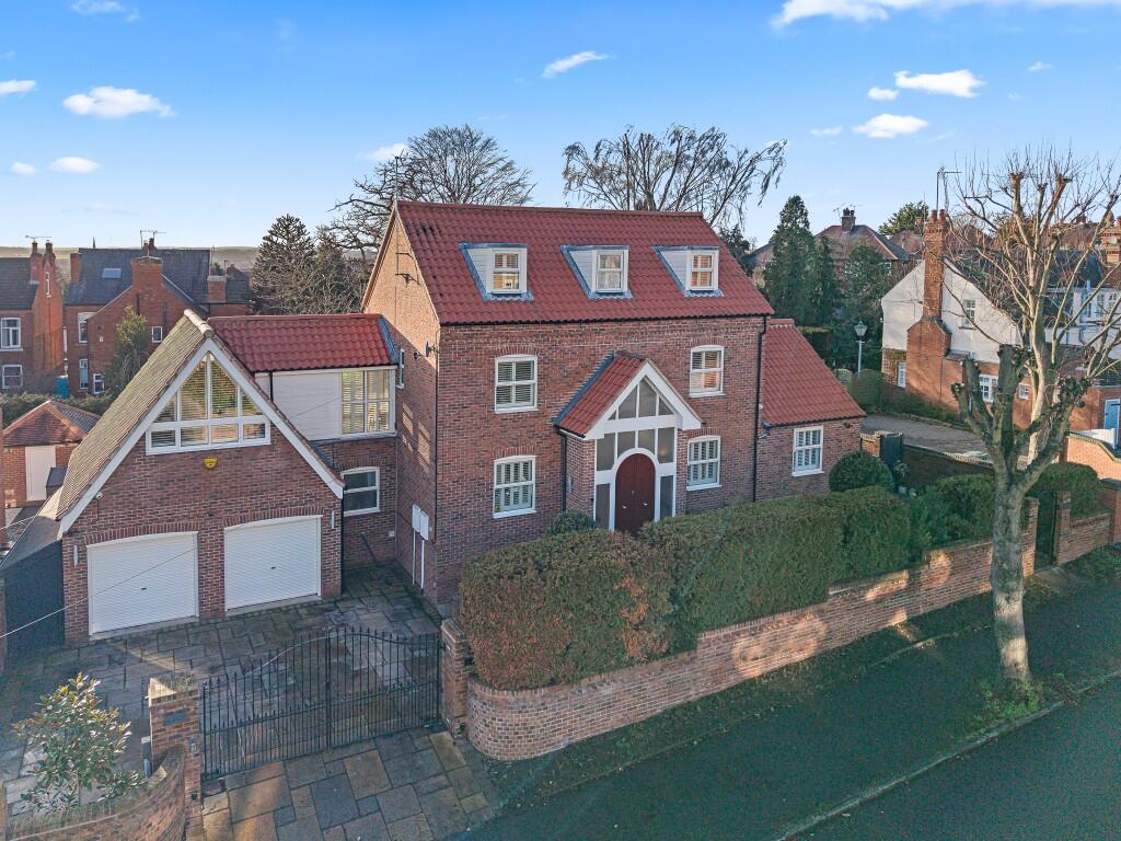 6-bed detached on Mayfair House, The Baulk, Worksop, Nottinghamshire, S81, £725,000