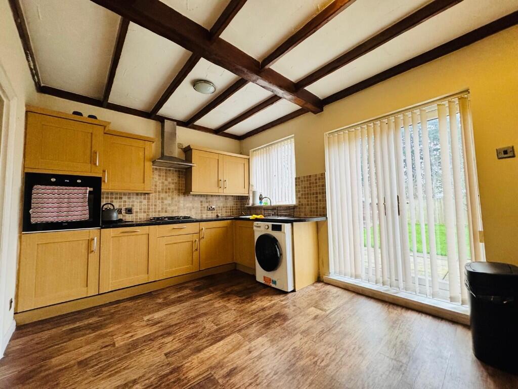 Corporation Road, Redcar, North Yorkshire, TS10 photo 4