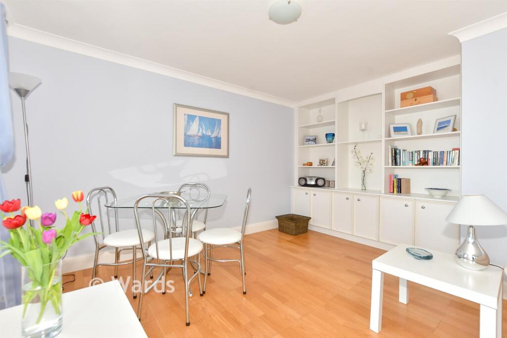 Apartment in Sandgate, Golden Valley - View 5