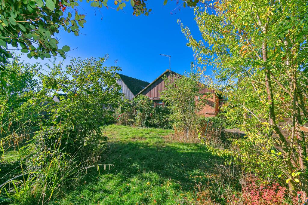 House in Upton, Camp Hill, West Hunsbury - View 4