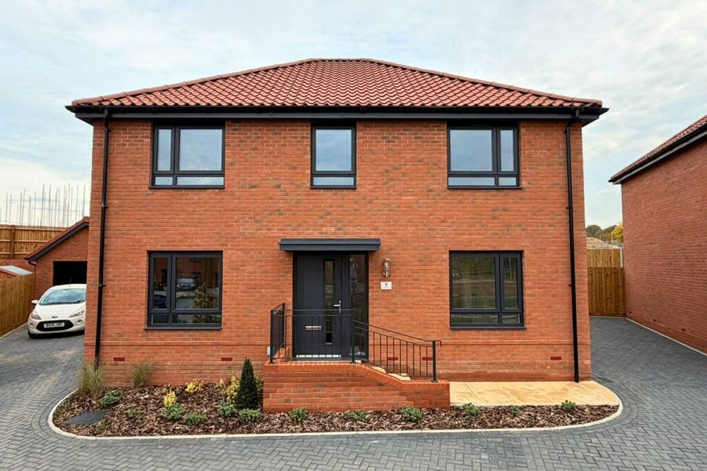 Main image of property: Norwich Road,
Claydon,
IP6 0NU