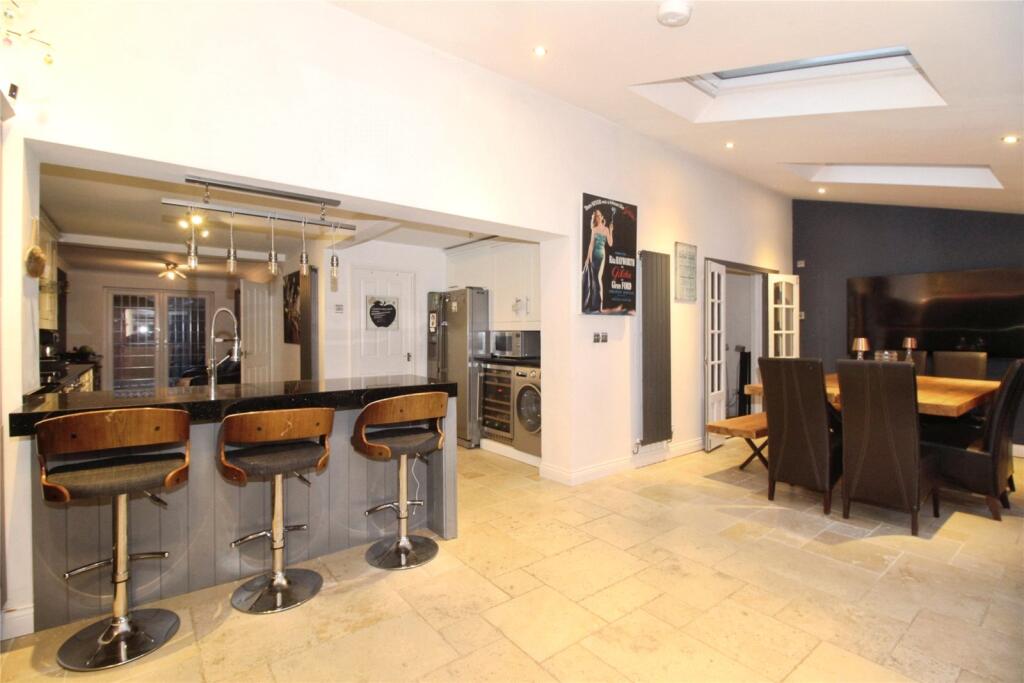 Westminster Drive, Burbage, Hinckley, Leicestershire, LE10 photo 4