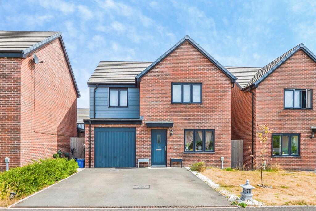 Main image of property: Clos Yr Onnen, Capel Llanilltern, Cardiff