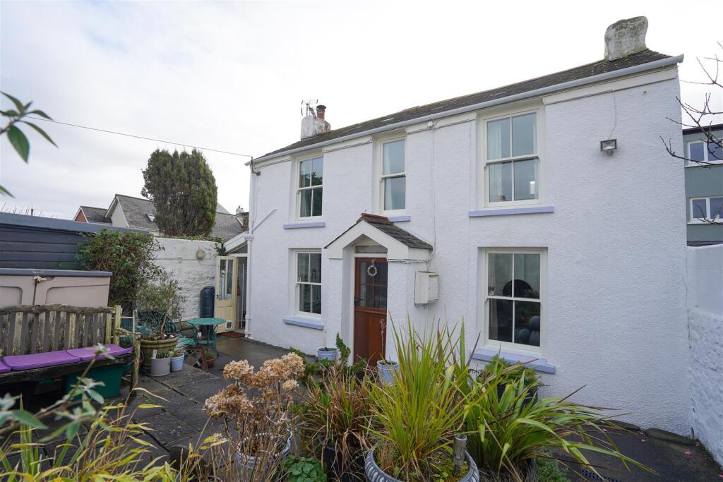 Main image of property: North Street, Northam