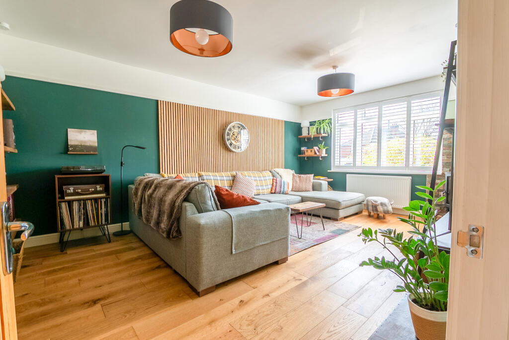 Longmead Avenue, Bishopstoke, SO50 photo 4