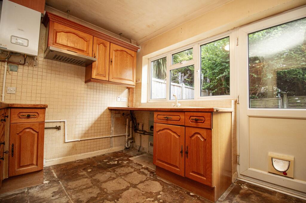 Keynes Close, Church Crookham, GU52 photo 3