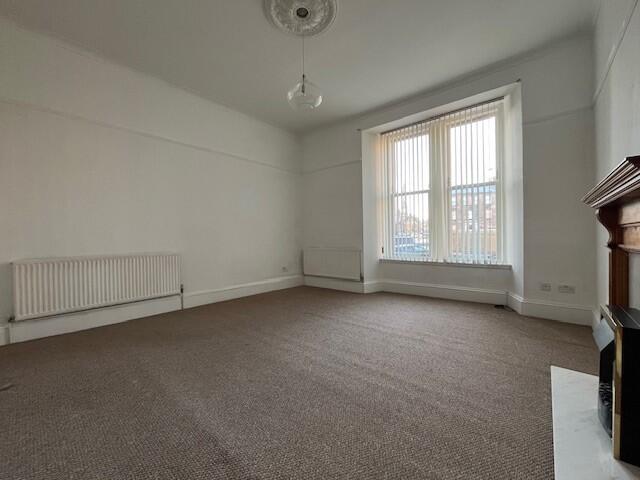 Apartment in Paisley - View 3