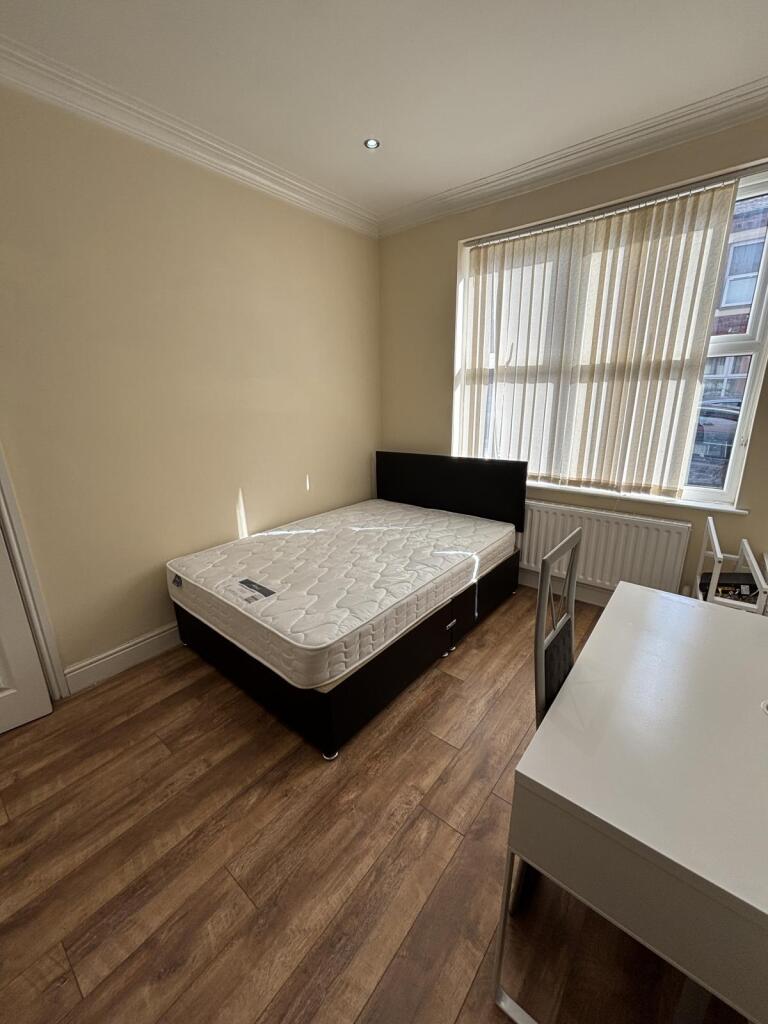 House in Manchester, Moss Side - View 4
