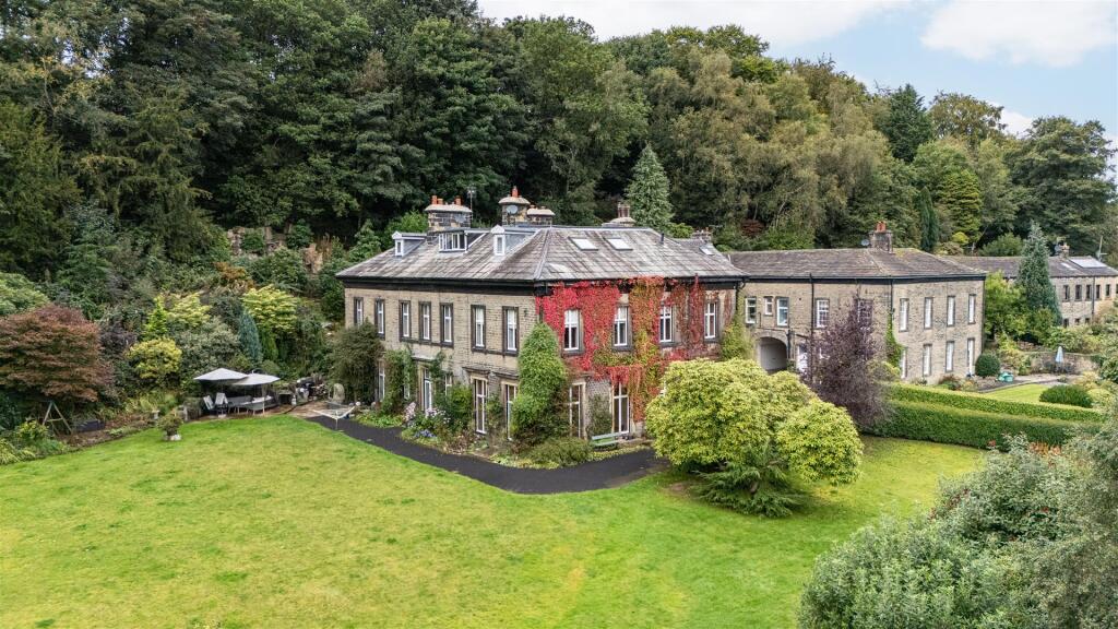 Main image of property: 3 Kebroyd Hall, Kebroyd Lane, Ripponden, Sowerby Bridge, HX6 3HY