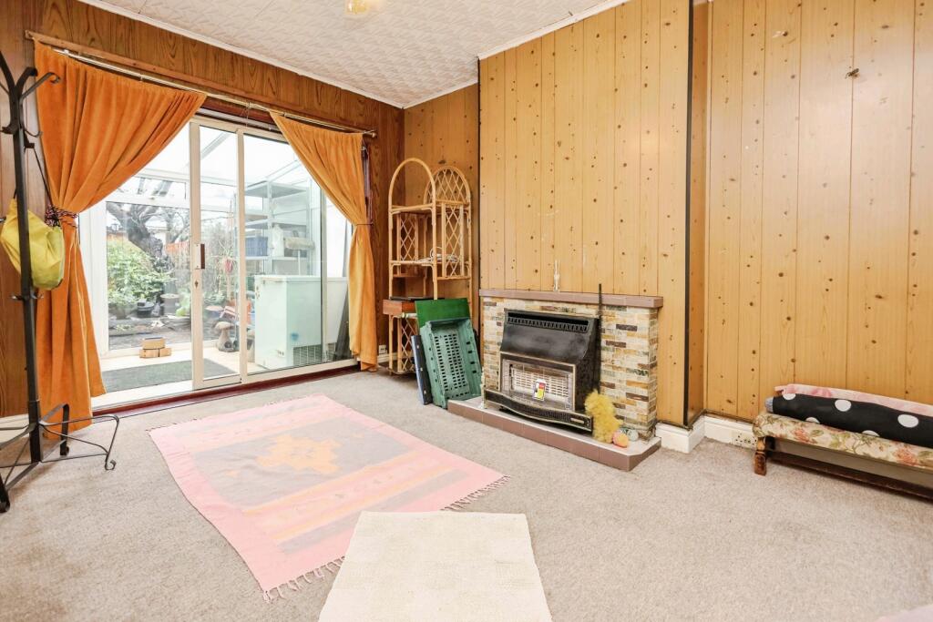 White Road, Smethwick, West Midlands, B67 – pohled 3