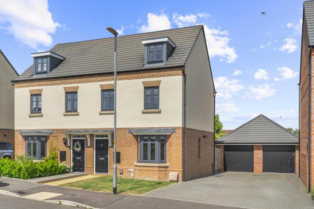 Main image of property: Giffin Way, Sawbridgeworth, Hertfordshire, CM21