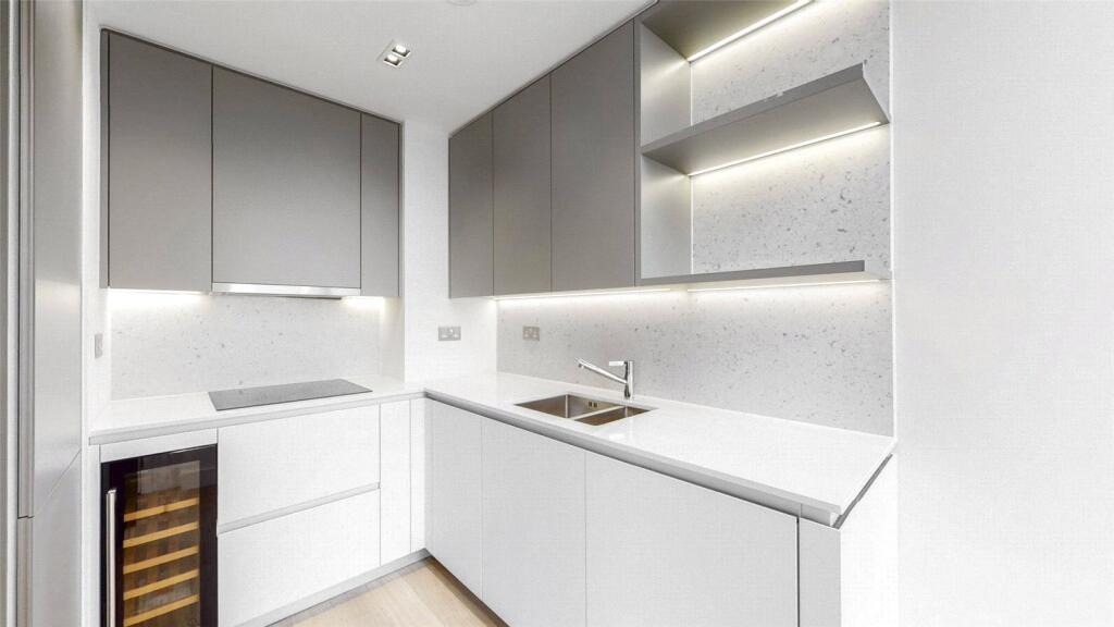 Apartment in London - More