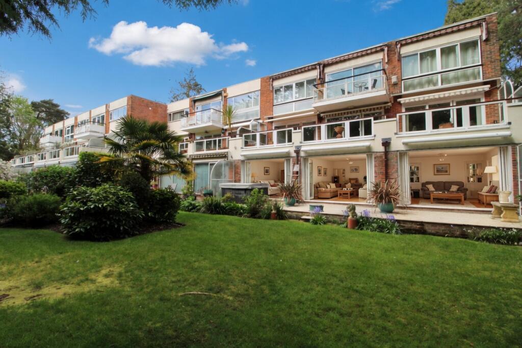 Main image of property: The Avenue, BRANKSOME PARK, BH13