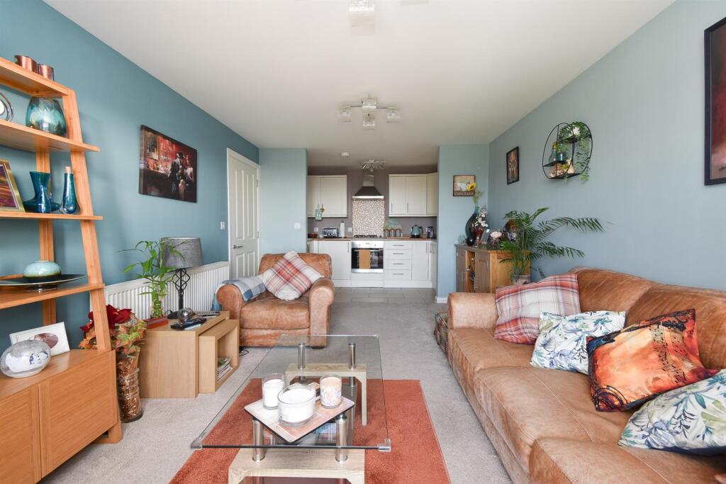 Main image of property: The Ridge, Hastings