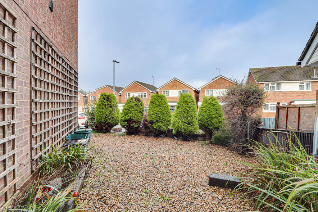 Additional image 16 of Broadstone Road, Harpenden, Hertfordshire, AL5