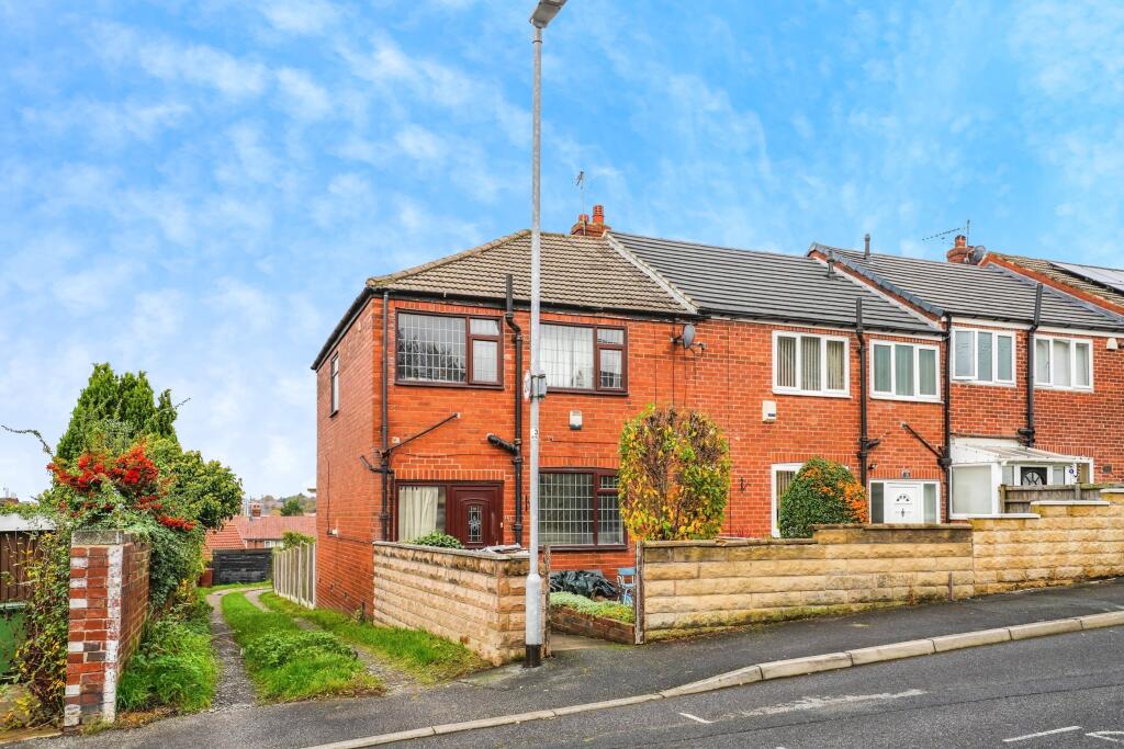 Main image of property: School Street, Leeds, LS27