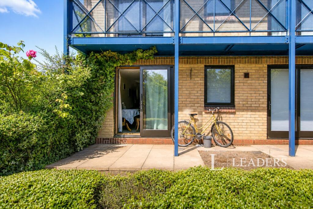 Apartment in Colchester, New Town - More