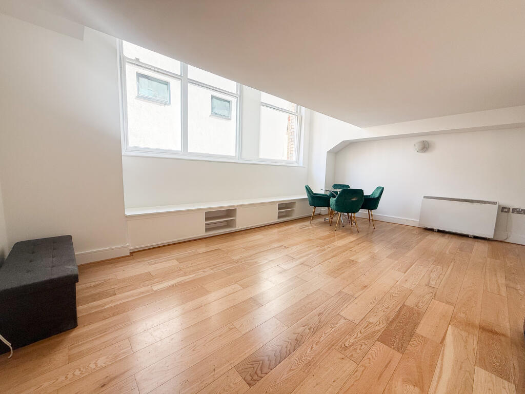 Apartment in Liverpool - View 5