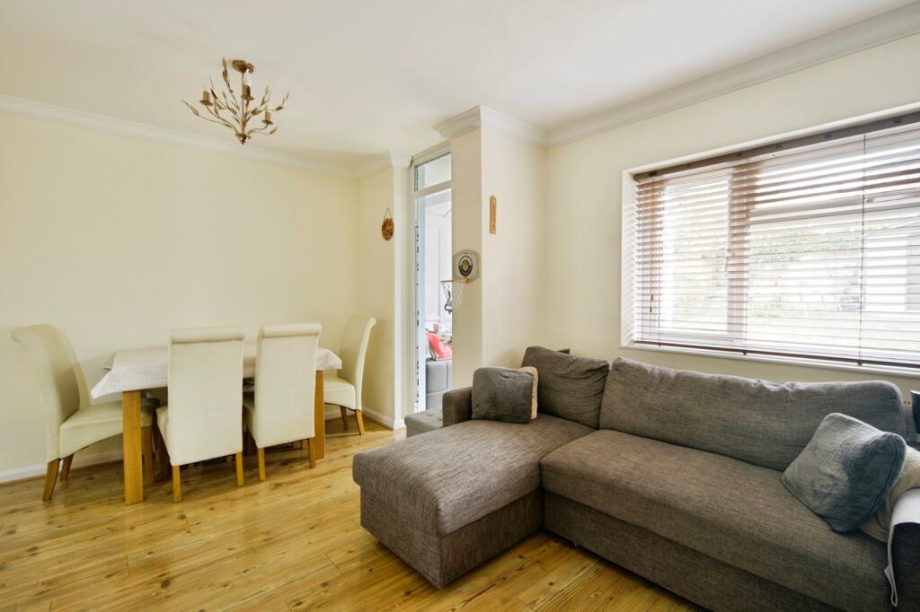 House in London, Aldersbrook, Wanstead - View 5