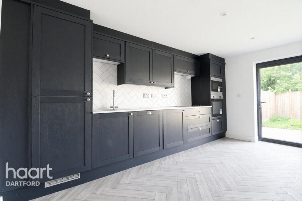 House in Tonbridge - View 4