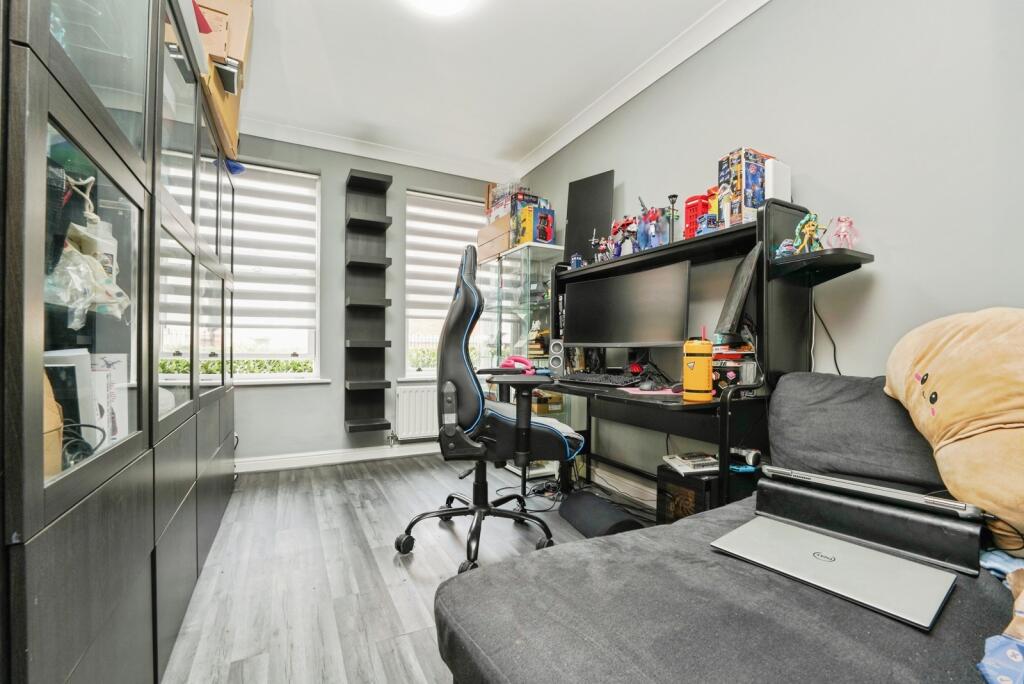 Apartment in Cheltenham, Marle Hill, St Paul’s - More