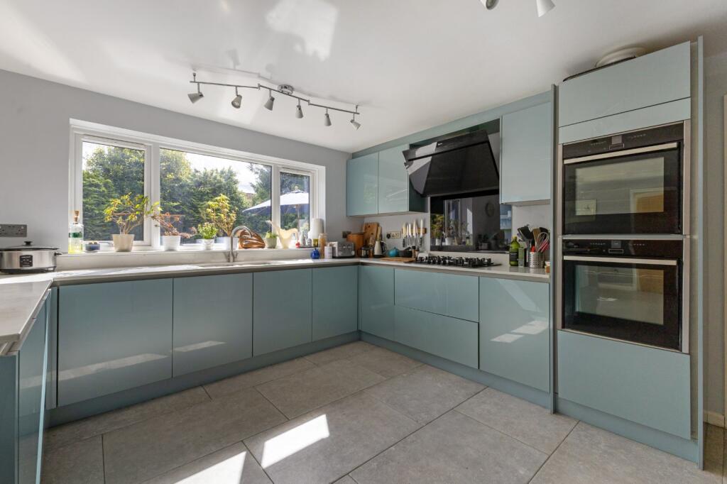 House in Winchester, Littleton and Harestock - View 4