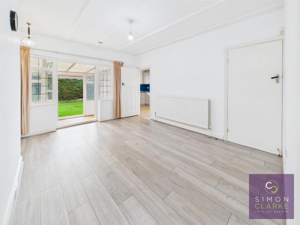 Main image of property: Chase Way, Southgate, N14 - Rent includes gardener